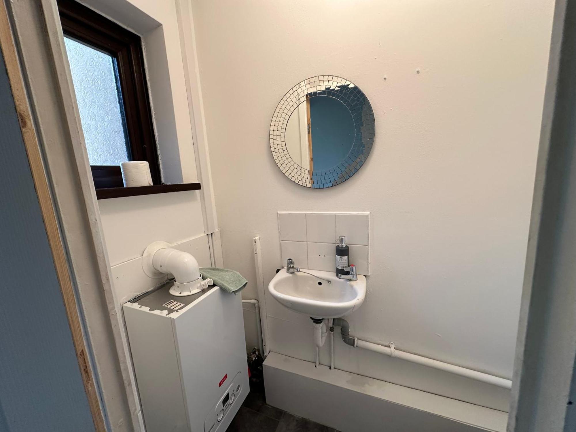 Lovely 3 Bedroom House Close To City Centre 피터리 외부 사진